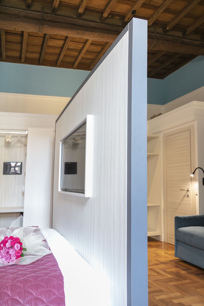 Deluxe Quadruple Room (Antares) photo 2
