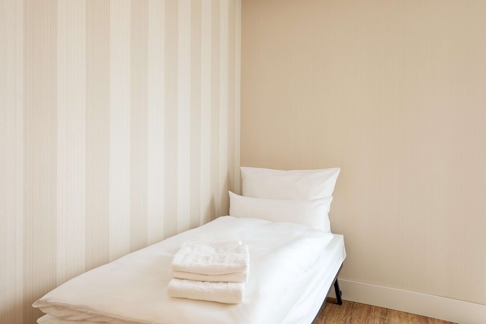 Junior Suite (Extra Bed 3 adults)