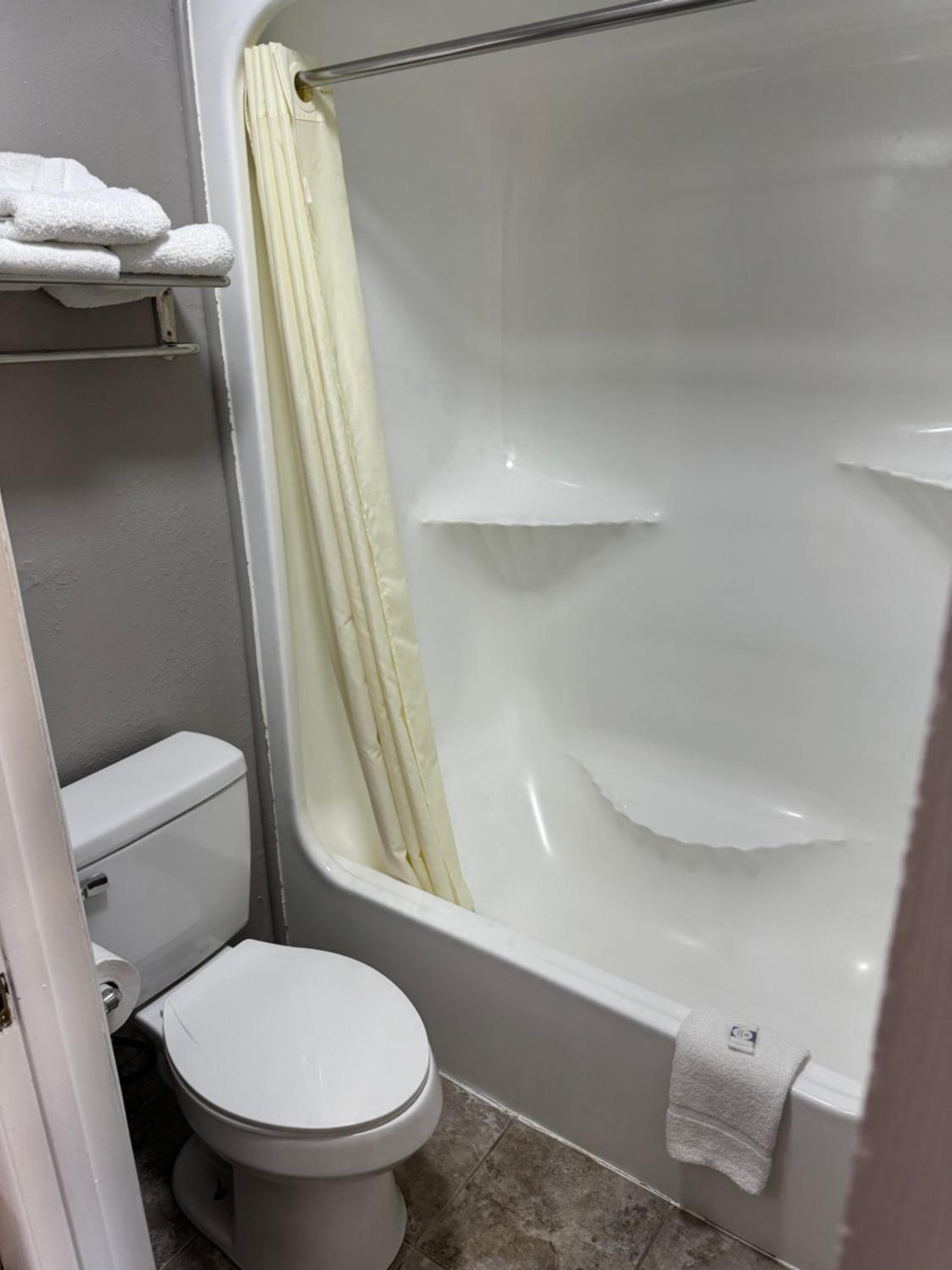 Standard Double Room - Non-Smoking photo 2