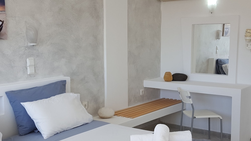 Deluxe Double Room, 1 King Bed, Garden View photo 3