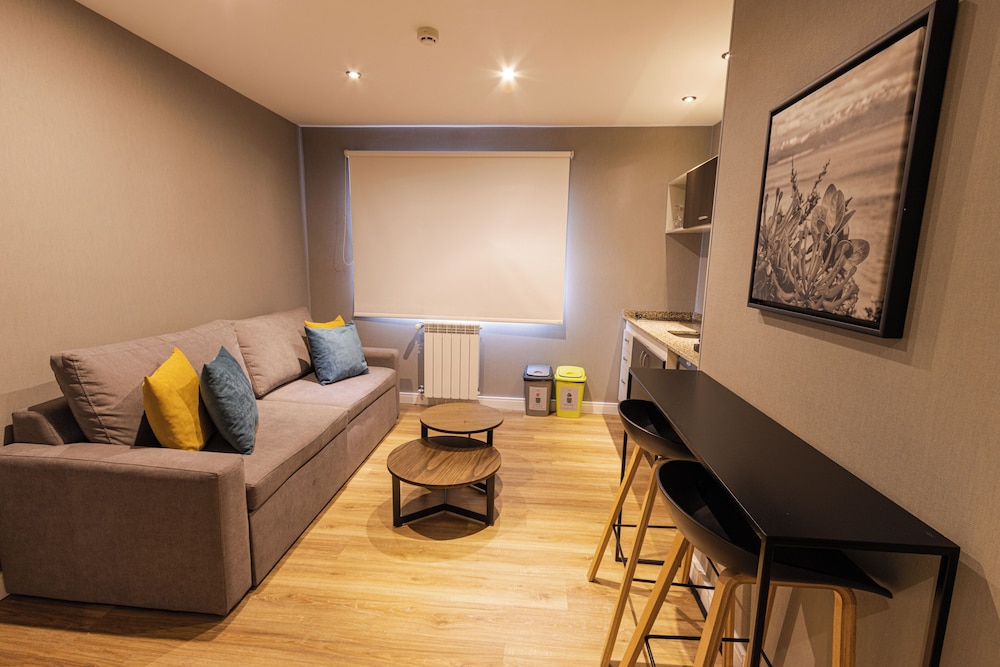 Apartment, 1 Double or 2 Twin Beds, Private Bathroom (2 PAX)