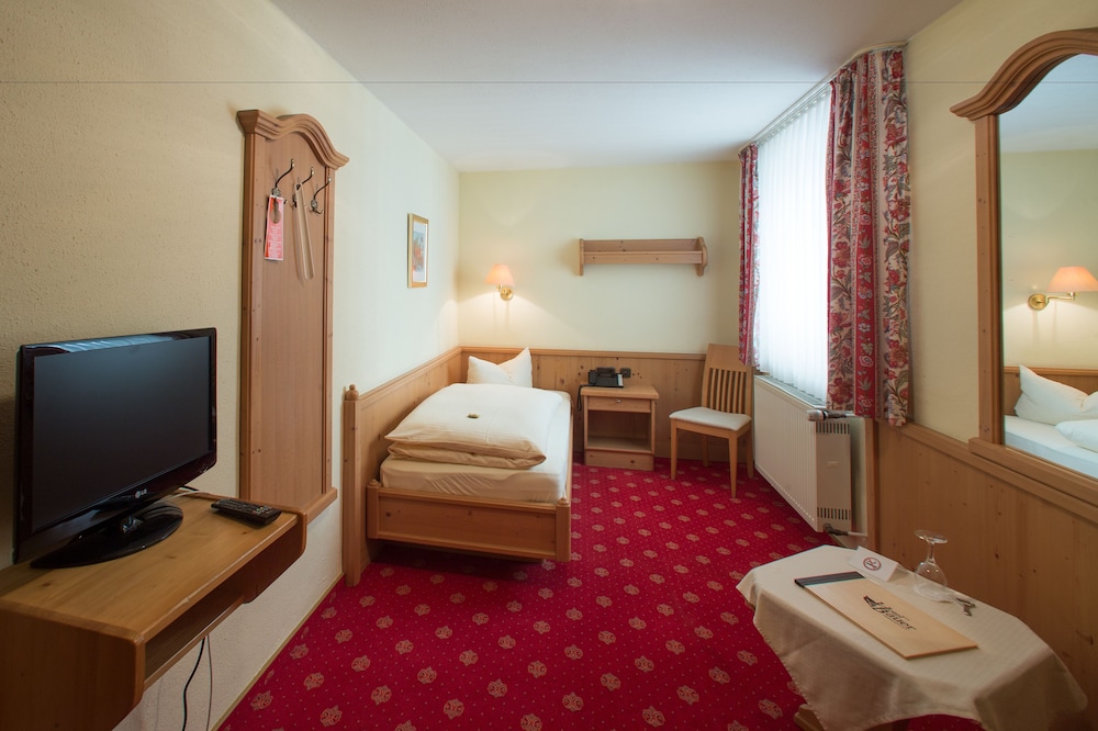 Standard Double Room photo 2