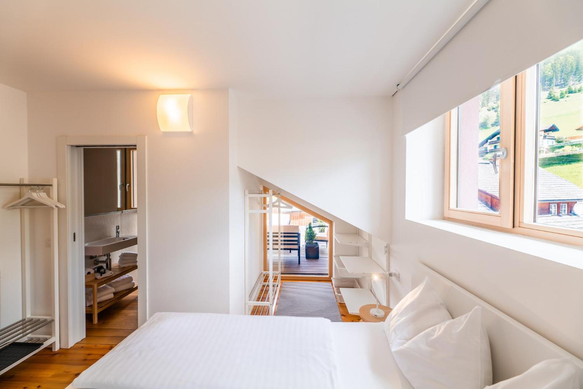 Apartment with Terrace photo 2