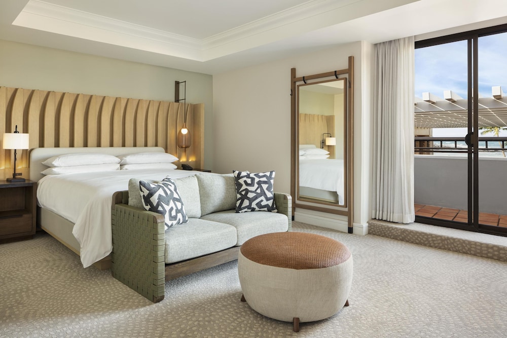 Royal Suite, 1 King Bed, Accessible, Bathtub (Palace)