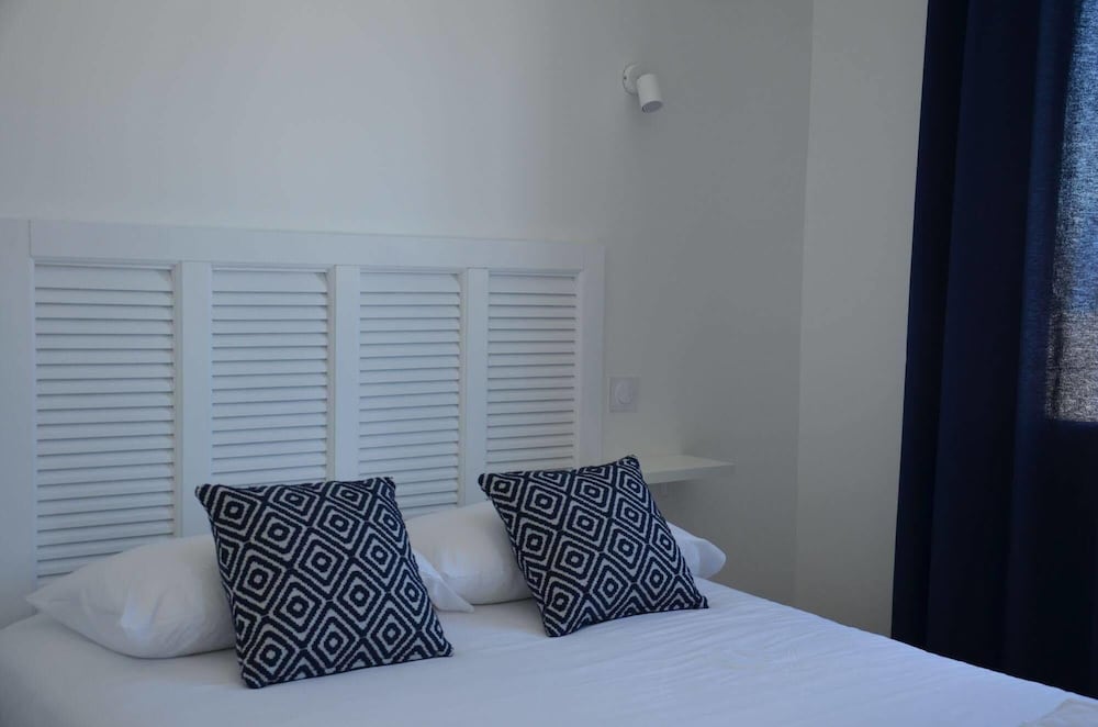Comfort Room, Sea View photo 2
