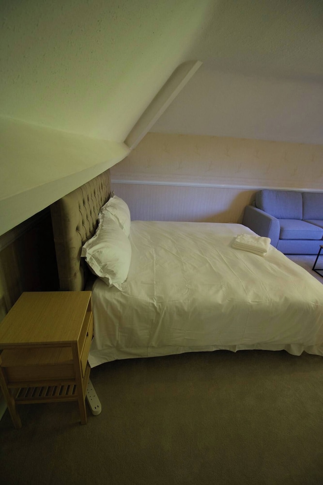 Superior Room, Garden View (Not Pet friendly) photo 2