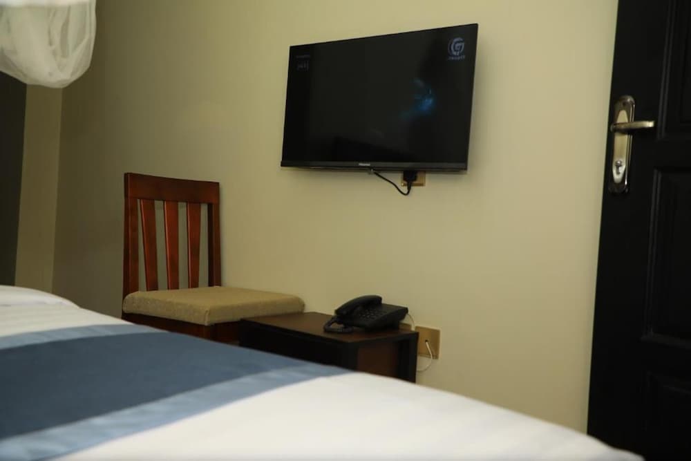 Economy Double Room - Photo 3