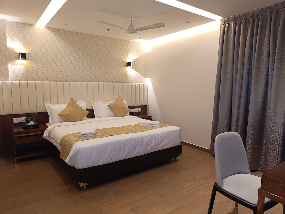 Deluxe Double Room photo 3
