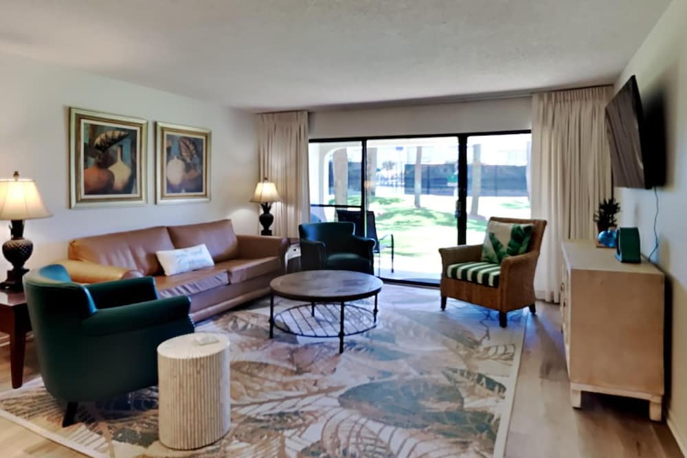 Condo, Multiple Beds, Balcony (Villa 2604 - No Pets)