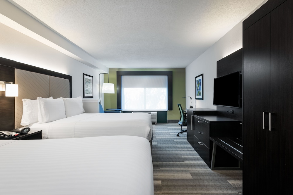 Standard Room, 2 Queen Beds, Accessible (Communications, Mobility, Access Tub) - Photo 2