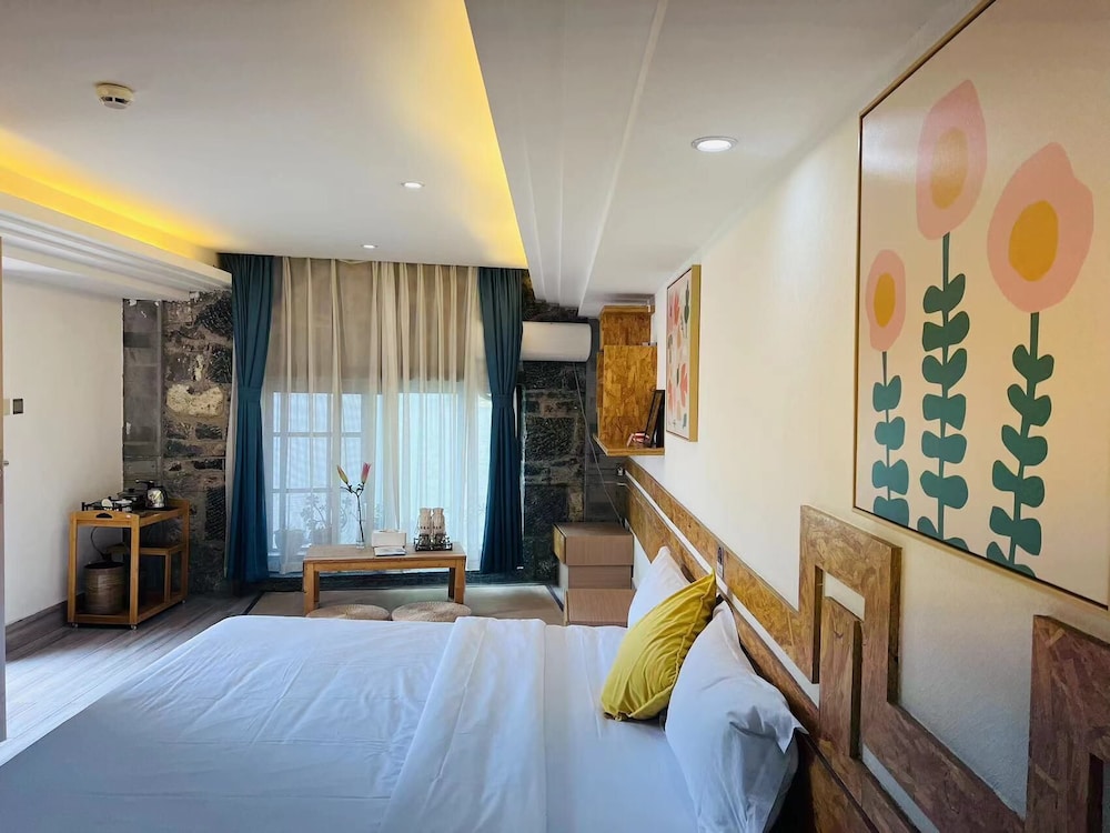 Family Twin Room, Patio, Sea View photo 1