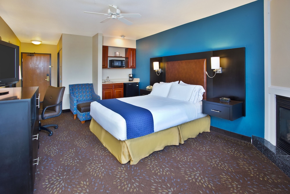 Suite, Multiple Beds photo 2