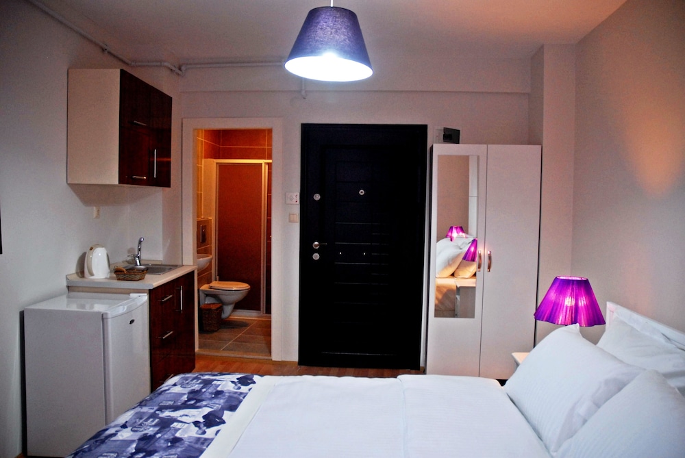 Standard Double or Twin Room photo 1