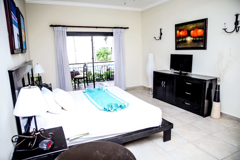 Suite Deluxe Vista a la Piscina