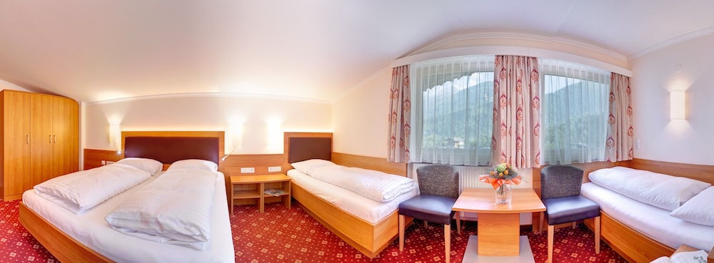 Comfort Quadruple Room photo 2