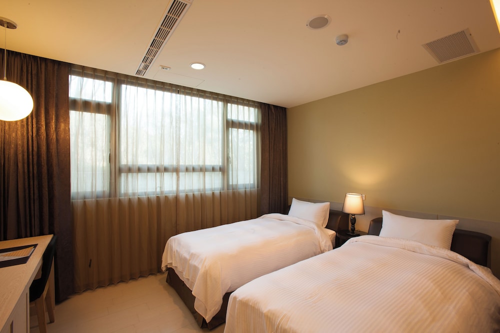 Standard Twin Room, 2 Twin Beds, Non Smoking - Photo 1