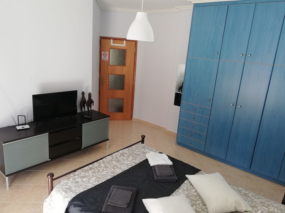 Classic Apartment, Multiple Beds, Sea View photo 1