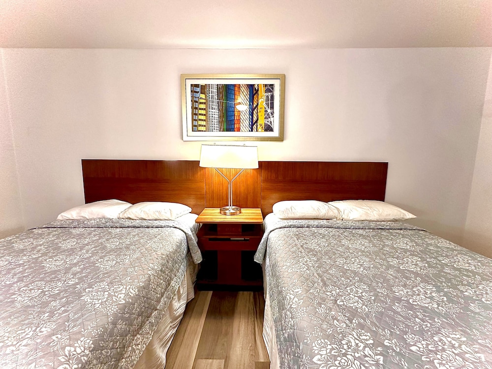 Standard Room, 2 Double Beds, Non Smoking photo 2