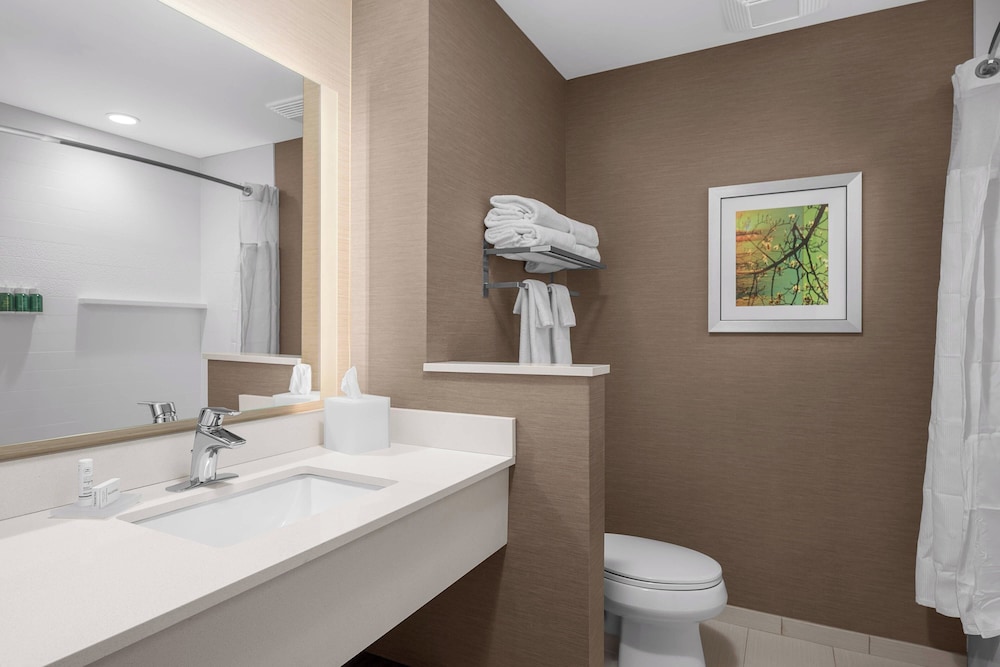 Room, 2 Queen Beds (Hearing Accessible) - Photo 3