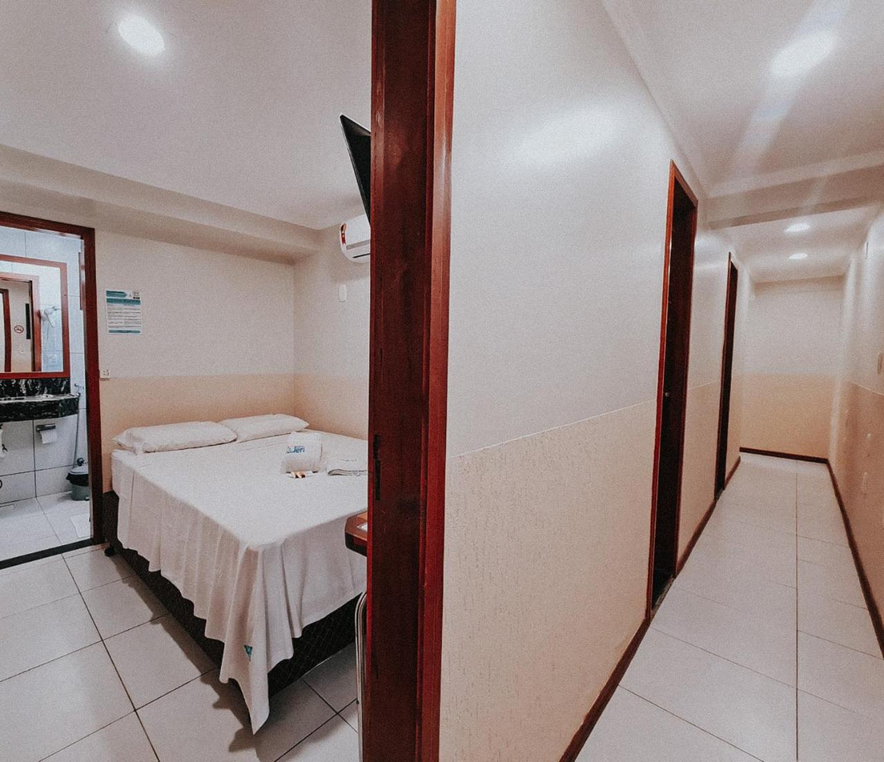 Budget Double Room photo 3