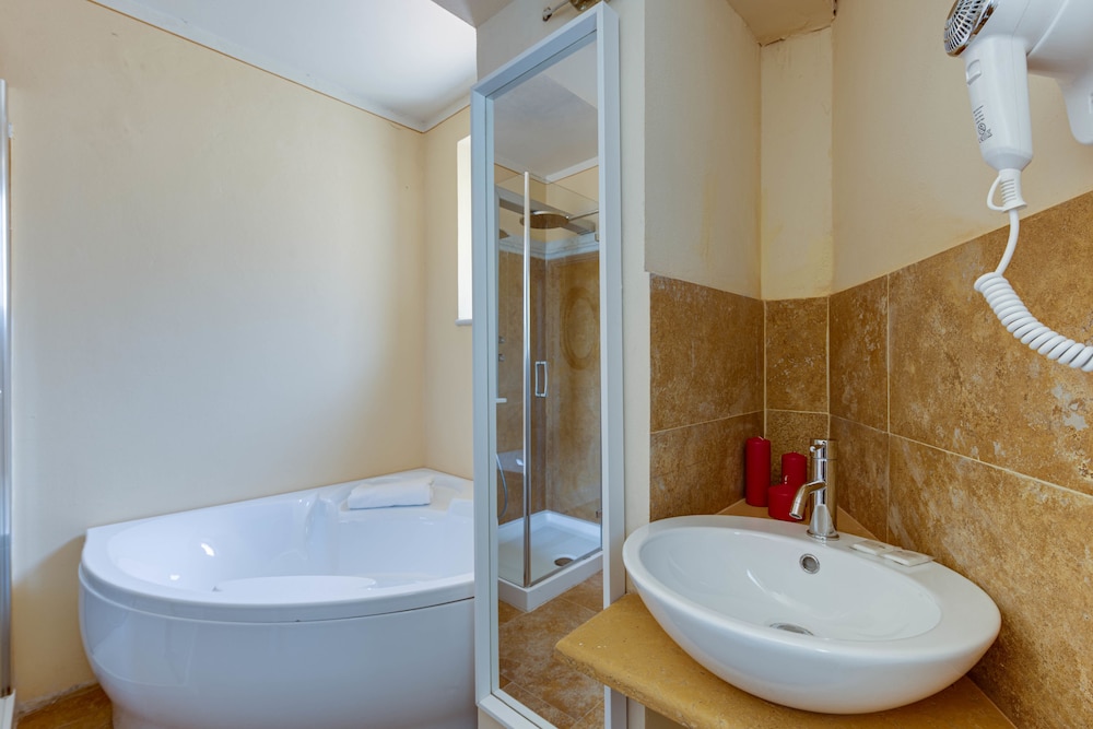 Deluxe Room, Multiple Beds, Terrace (Belvedere) photo 3