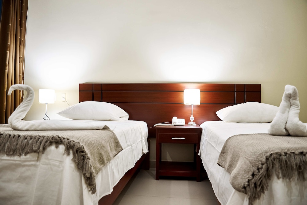 Classic Twin Room, 2 Twin Beds, City View photo 1