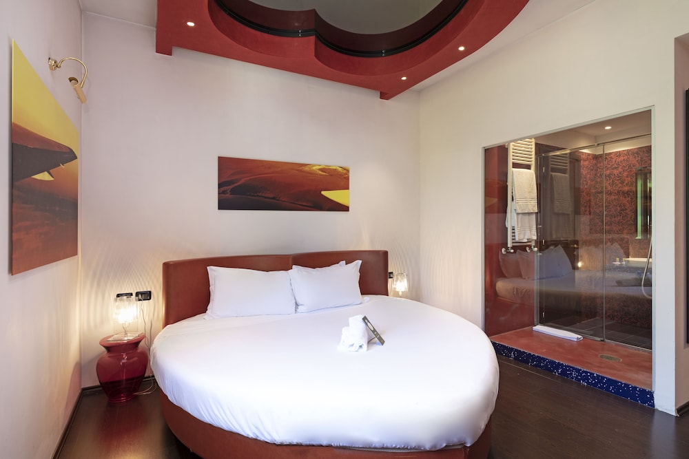 Deluxe Double Room, Non Smoking - Photo 2