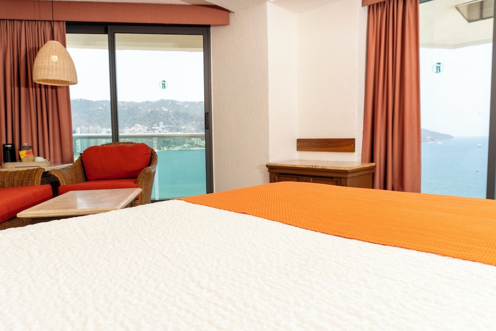 Junior Double Room, 1 King Bed, Ocean View photo 3