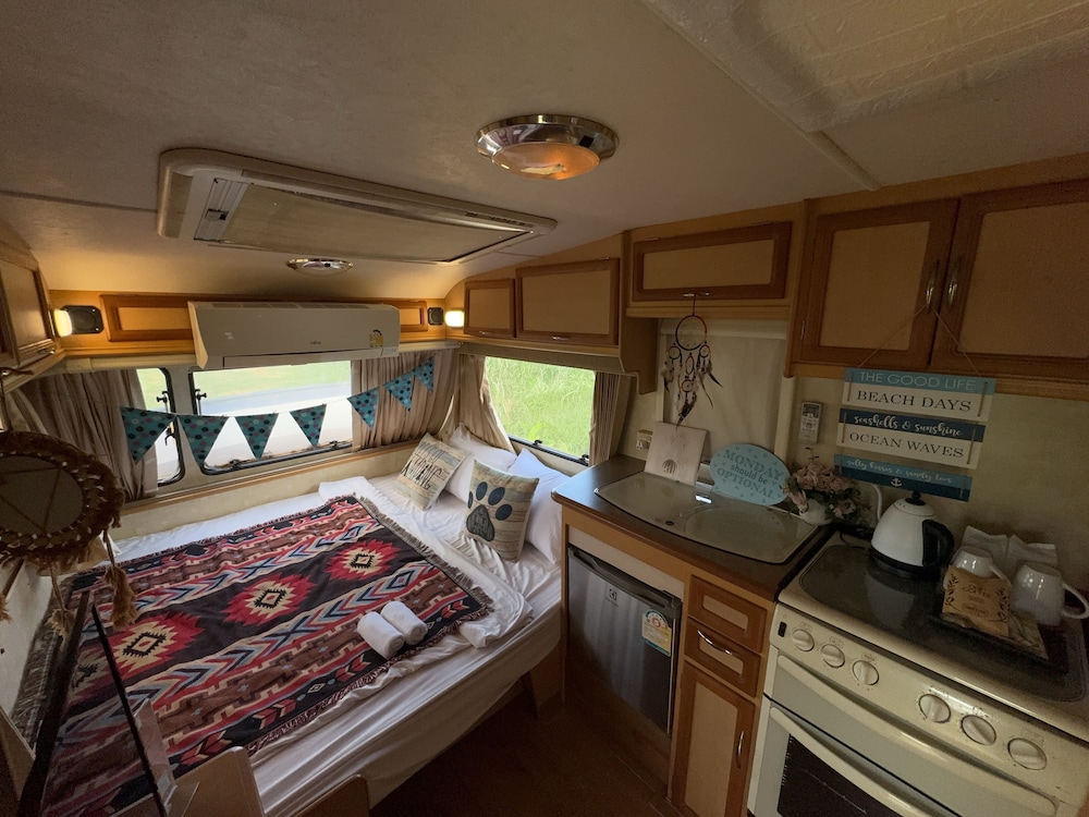 Campervan Riverfront for 2 - Photo 8