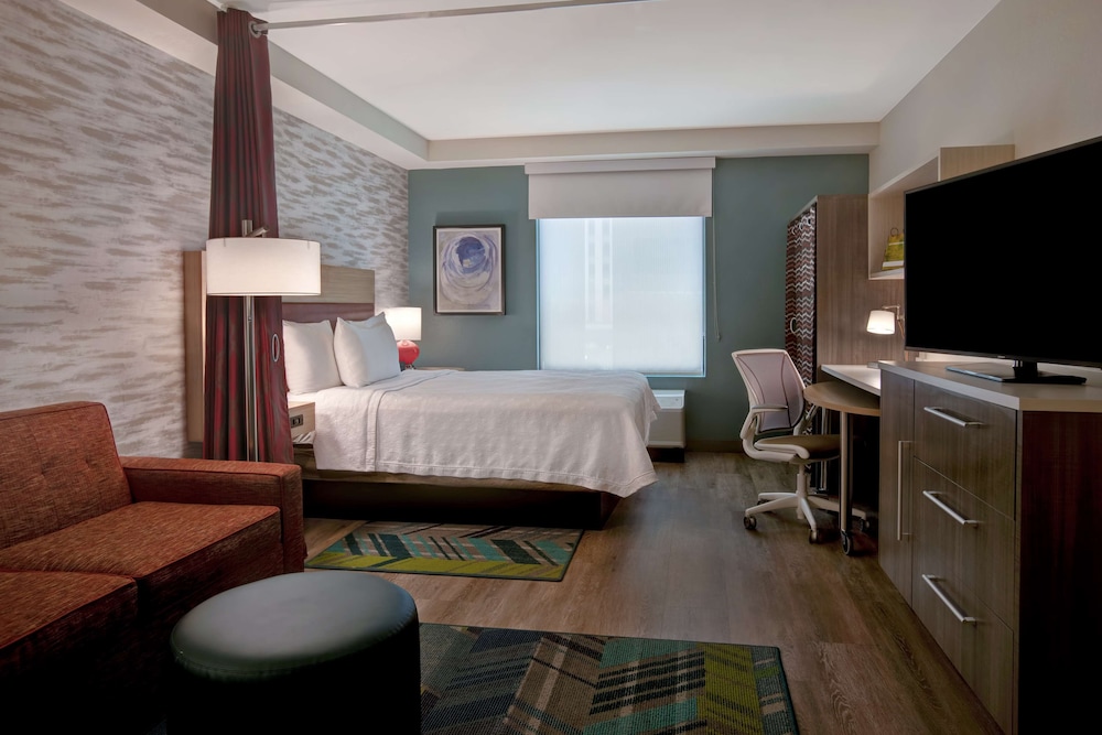 Room, 1 Queen Bed, Accessible, Balcony (Hearing, River View) - Photo 4