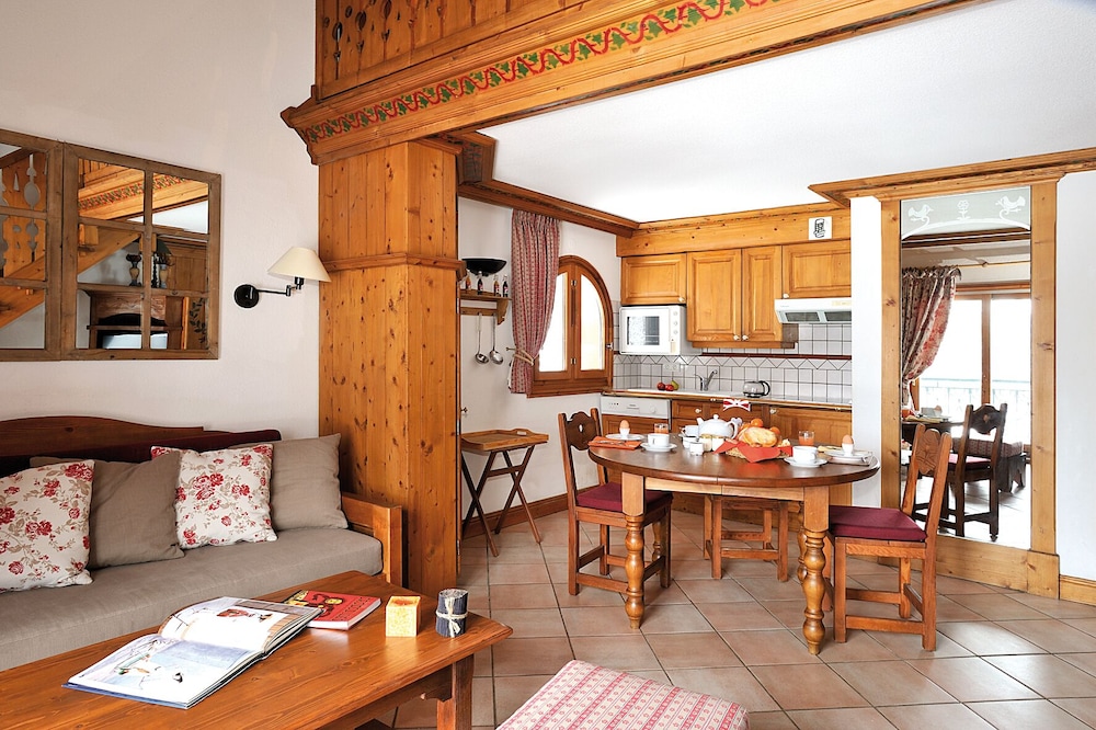 1 bedroom alcove apartment sleep 5