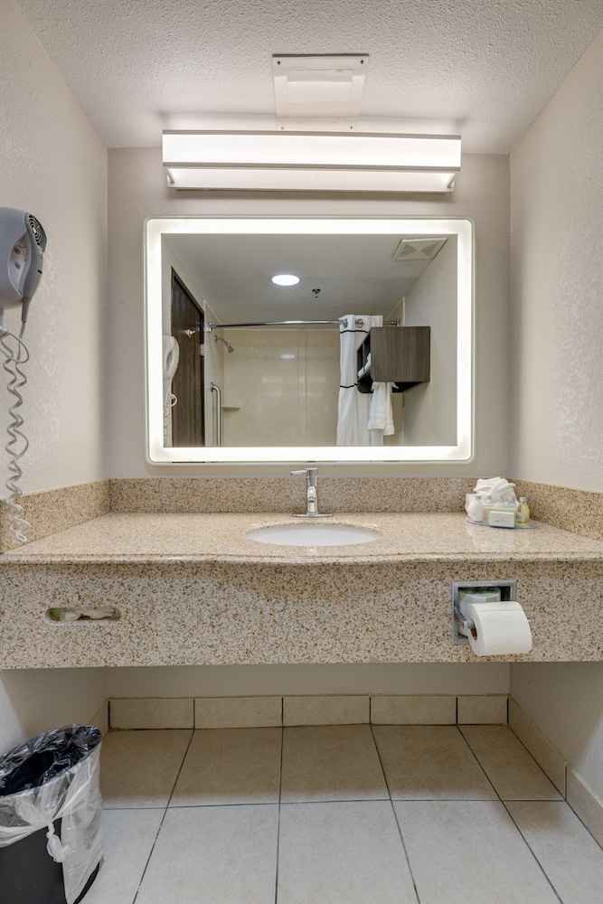Standard Double Room - Photo 2