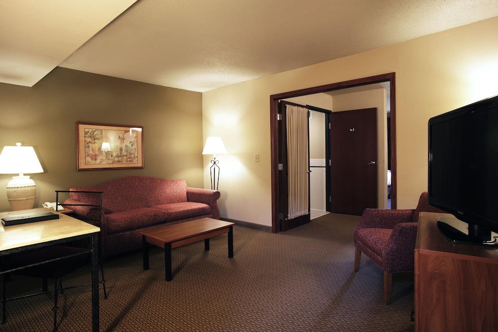 Suite, Jetted Tub (King) - Photo 5