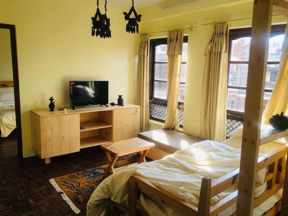 Traditional Studio Suite photo 1