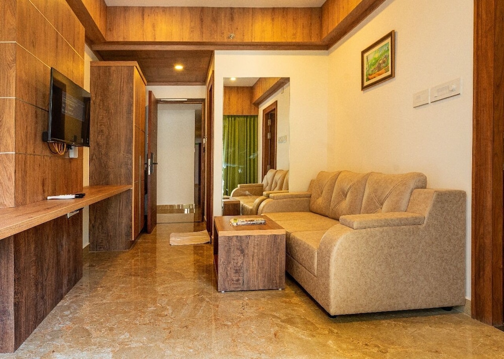 Luxury Suite