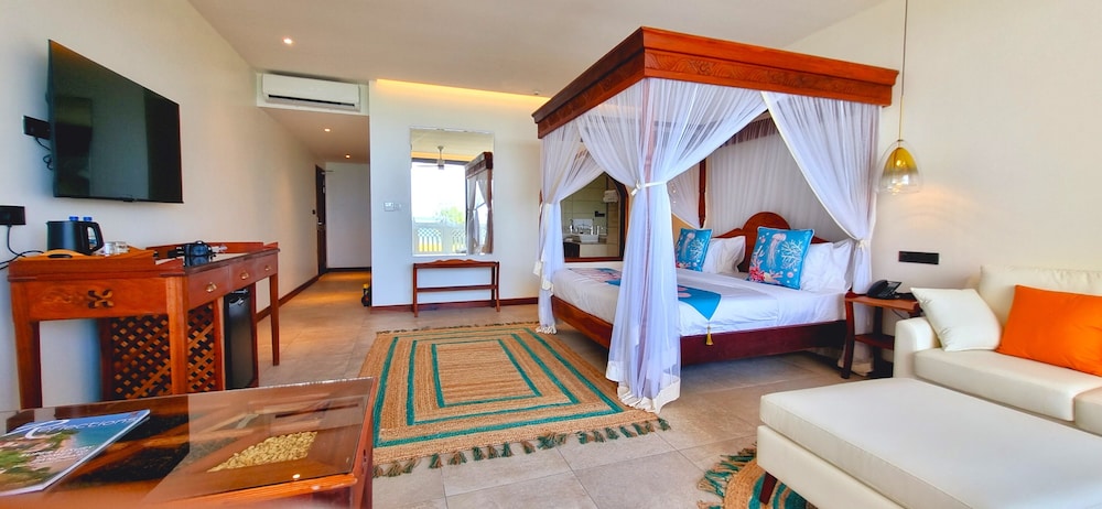 Garden Palace Suite photo 2
