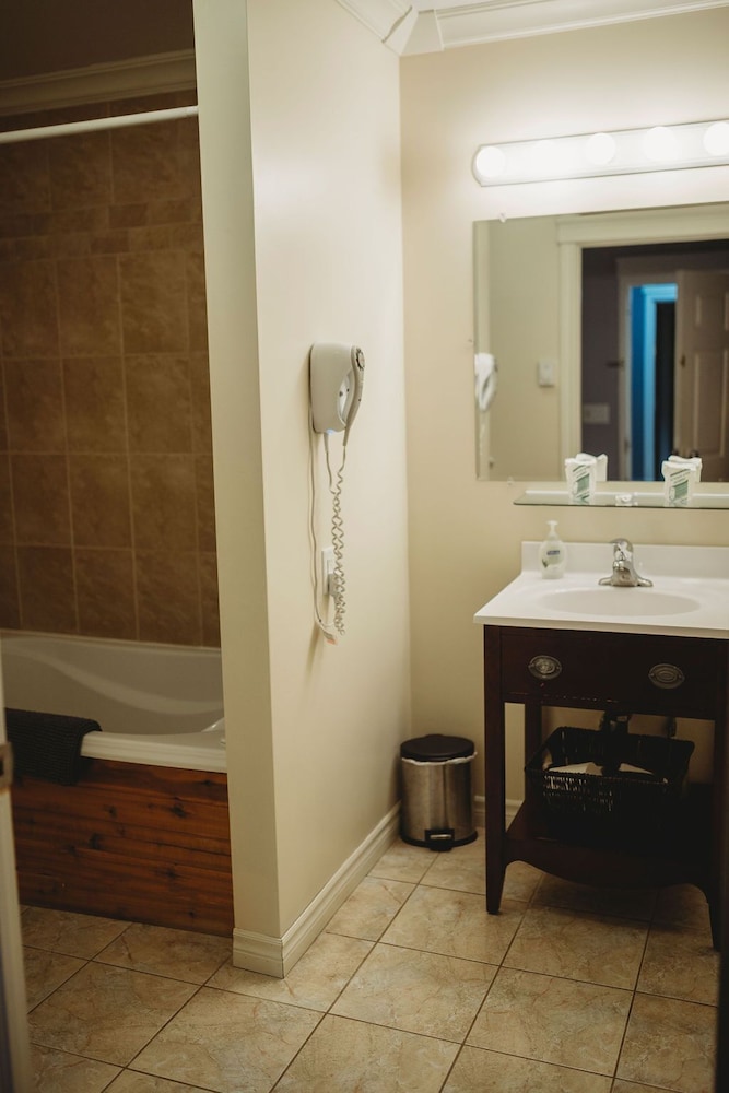 Honeymoon Room photo 2