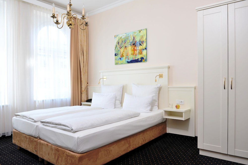 Standard-Room - Photo 3