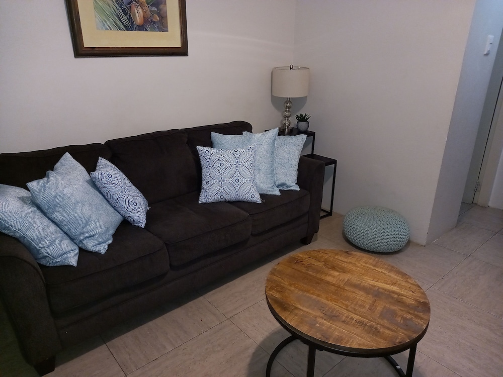 Comfort Townhome, 3 Bedrooms, Kitchen