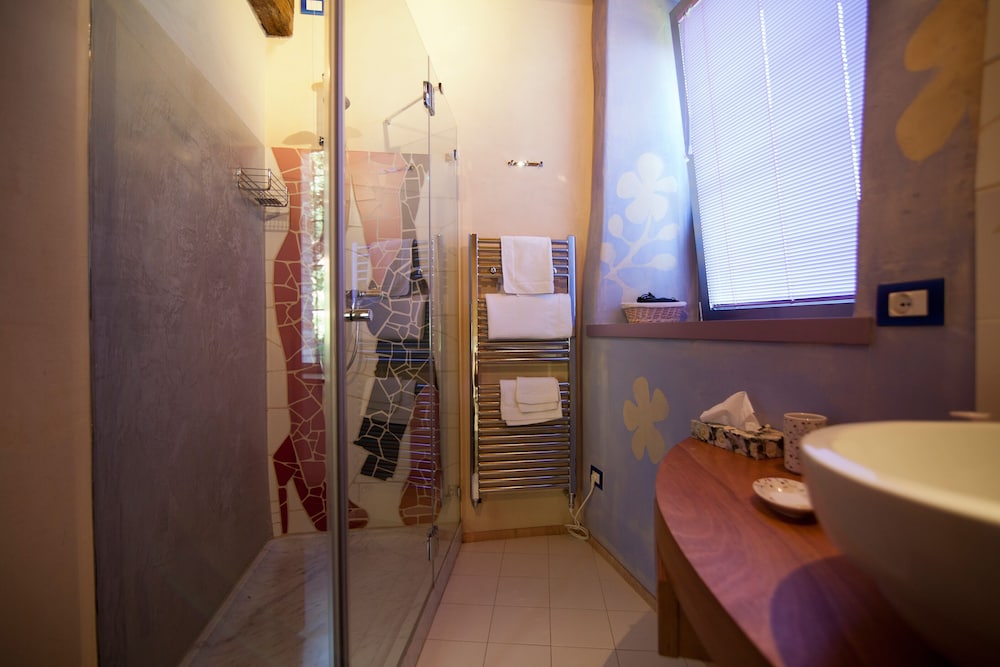 Standard Double Or Twin Room photo 3