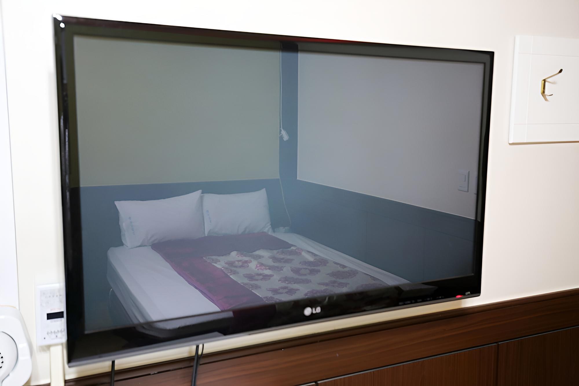 Room (Suite) photo 3