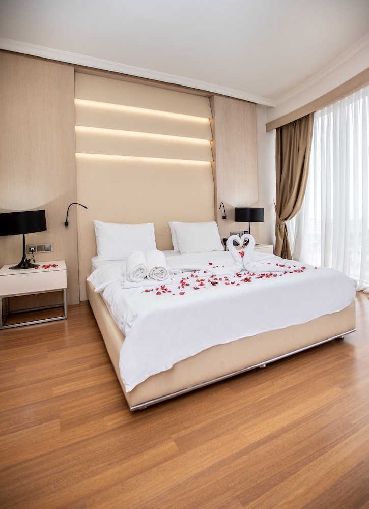Deluxe Room, Sea View photo 2
