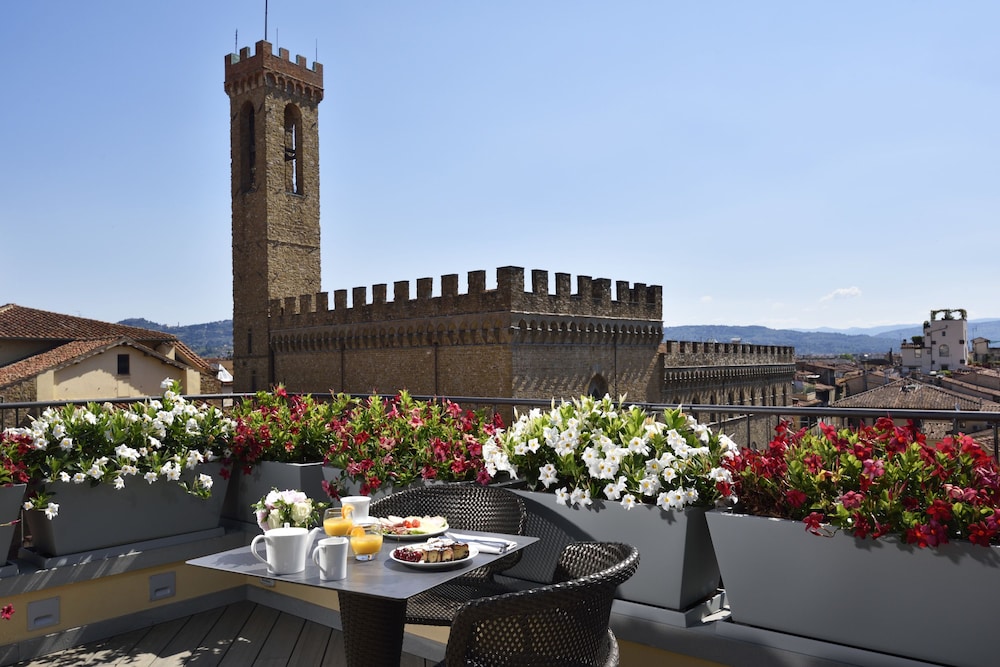 Presidential Penthouse, 2 Bedrooms, Terrace, Tower photo 3