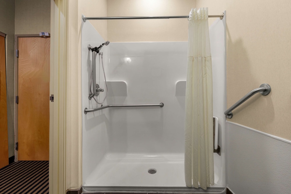 Room, 2 Queen Beds, Accessible - Photo 3