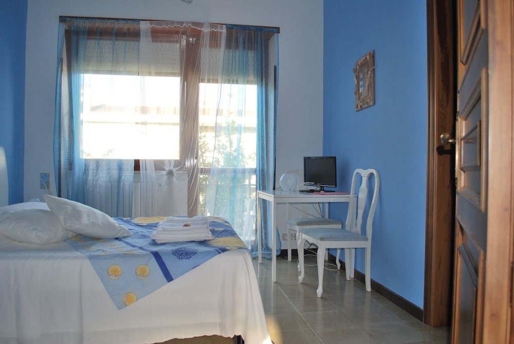 Double Or Twin Room photo 2