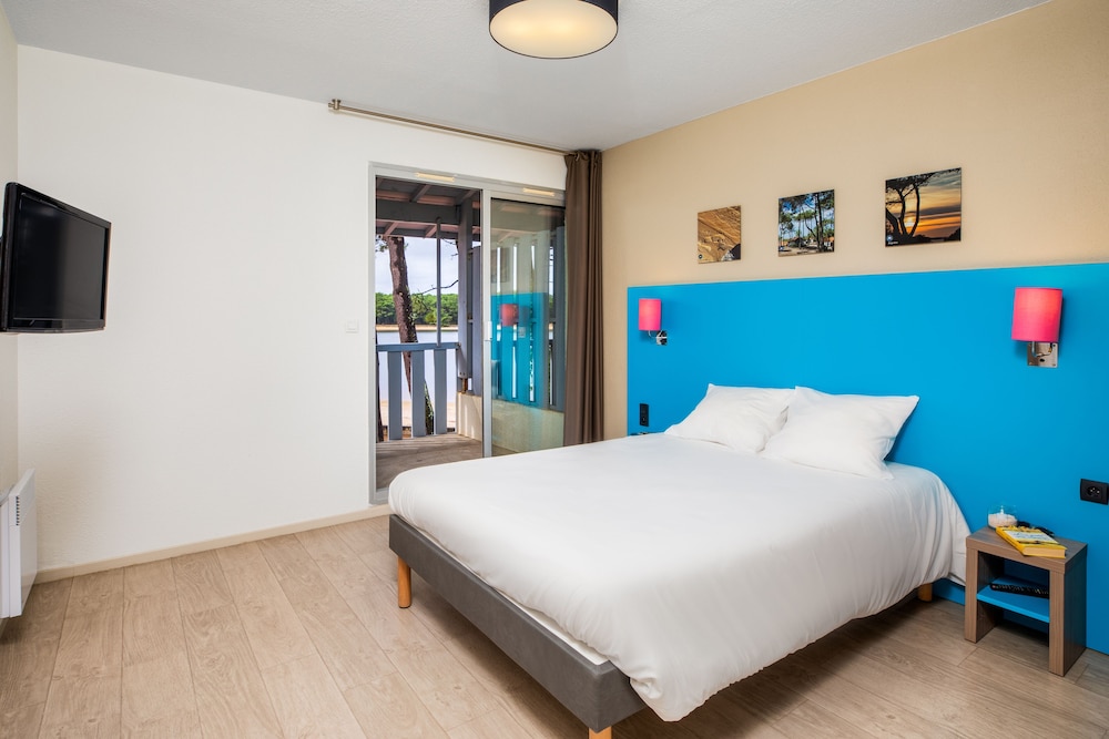 Apartment, 2 Bedrooms for 6, Lake View - Photo 9