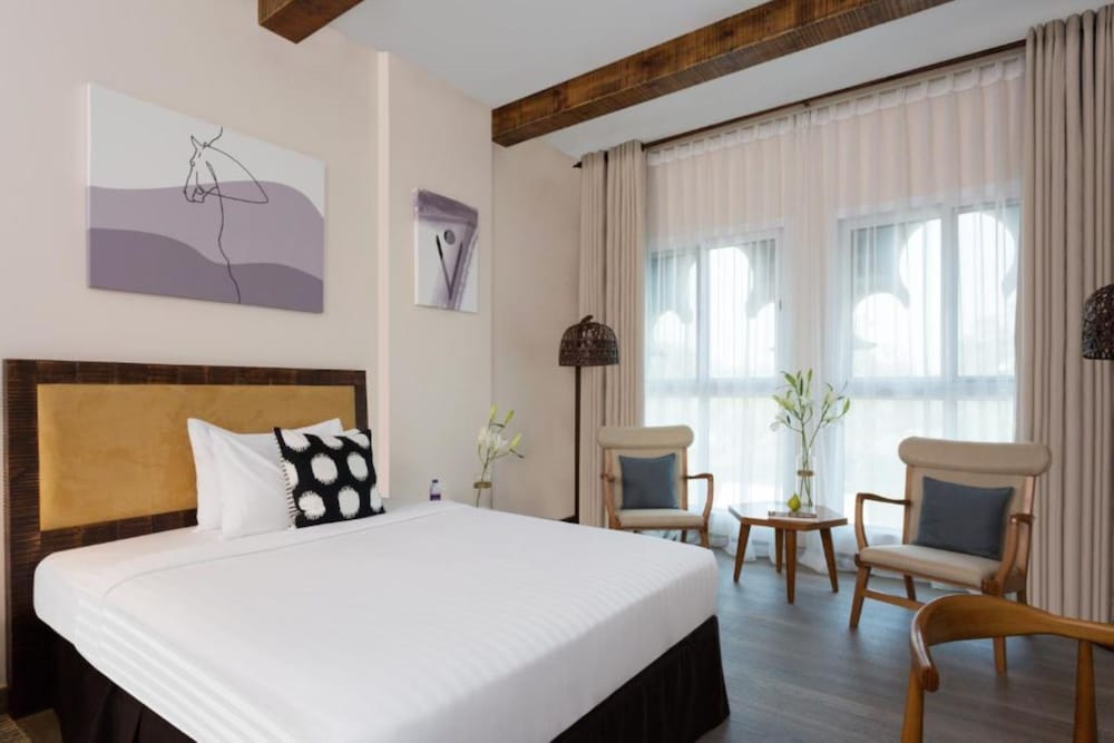Gallery Double Room, 1 Queen Bed photo 3
