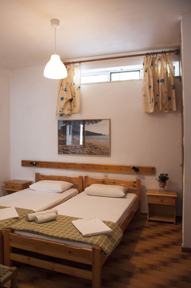 Basic Double Room photo 1