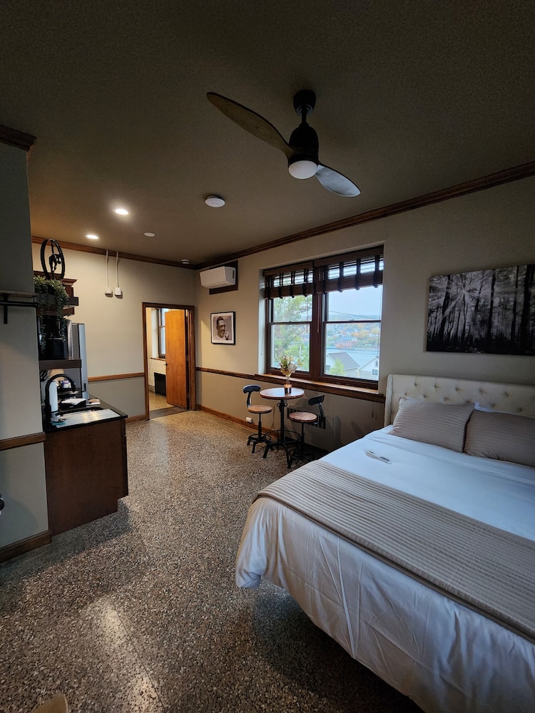 Lombardi Suite
