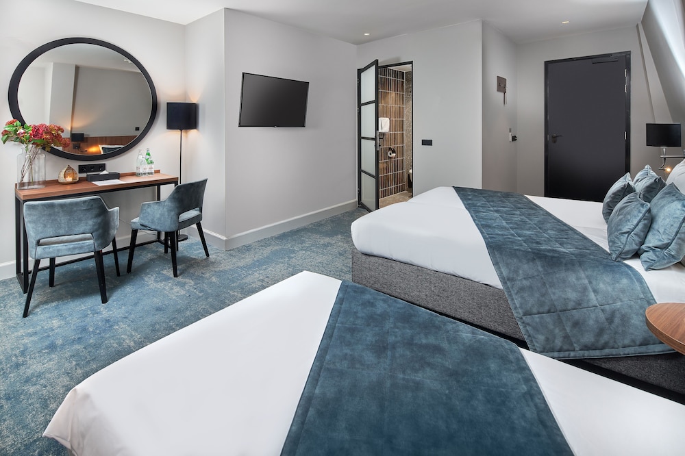 Family Triple Room - Photo 9